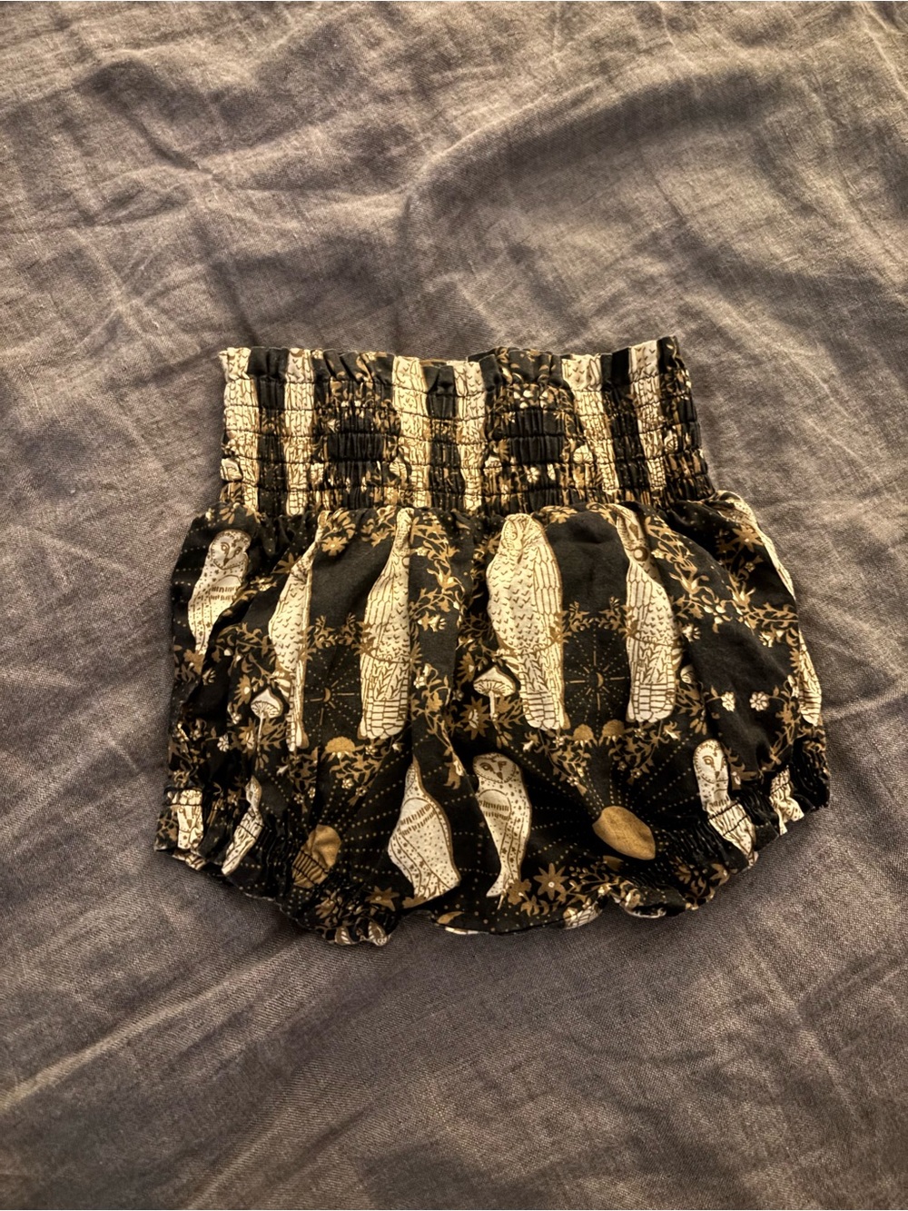 Smocked Waist Black & Cream Parrot-Print Baby Bloomers